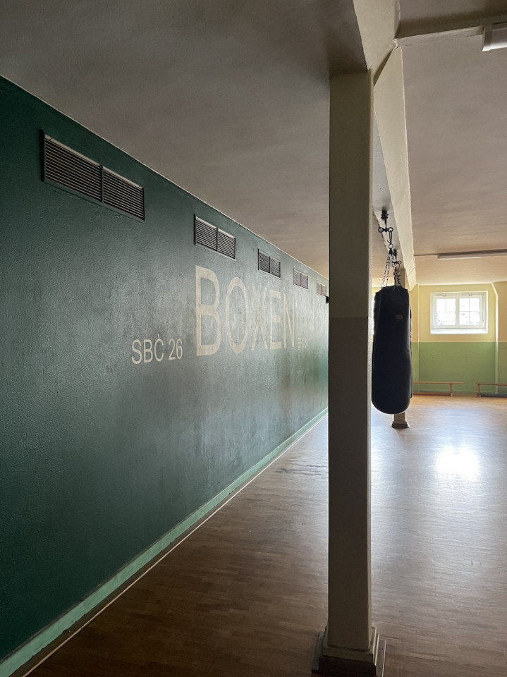 plush74 location film photo event germany berlin vintage gym fitness boxing 175