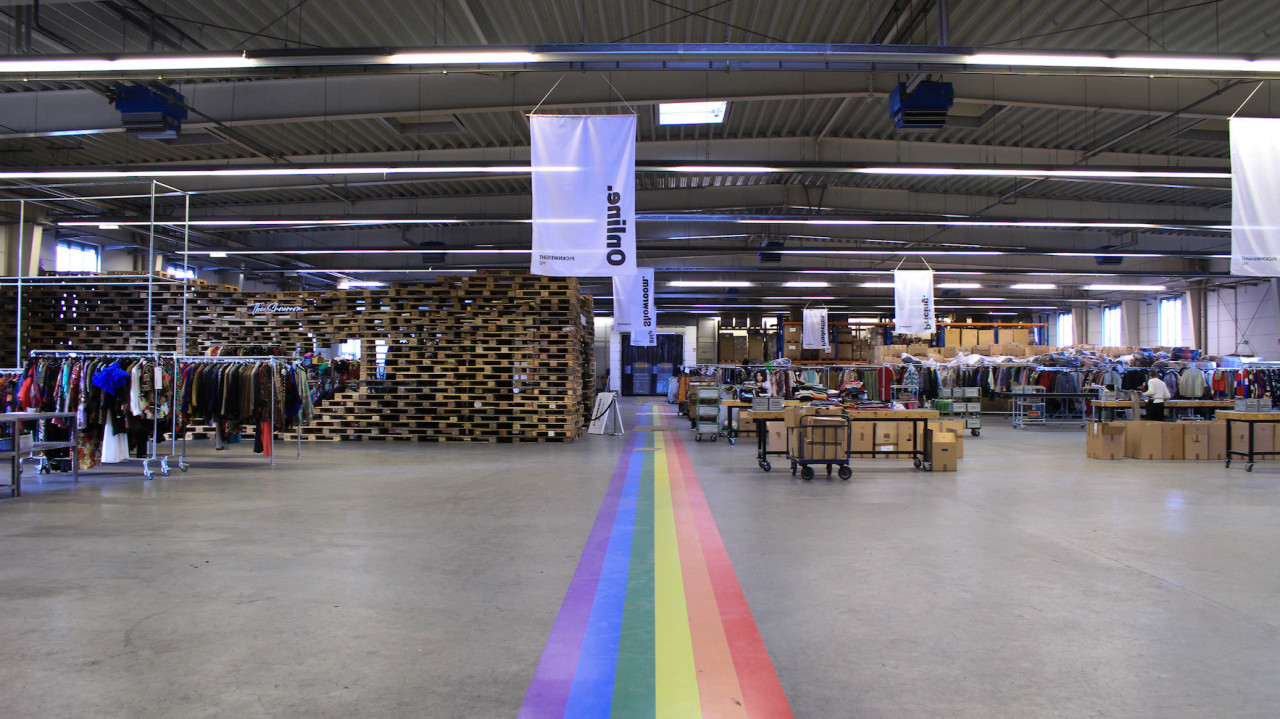 plush74 location photo film event rental germany berlin industrial storage production fashion 2