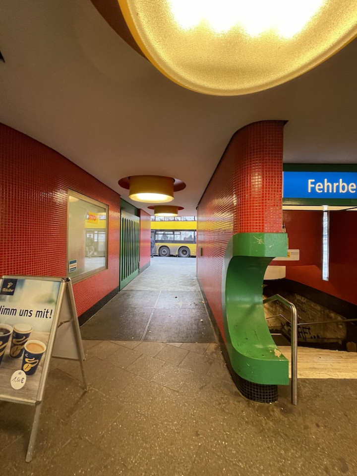 plush74 location photo film event rental germany berlin subway colour 43