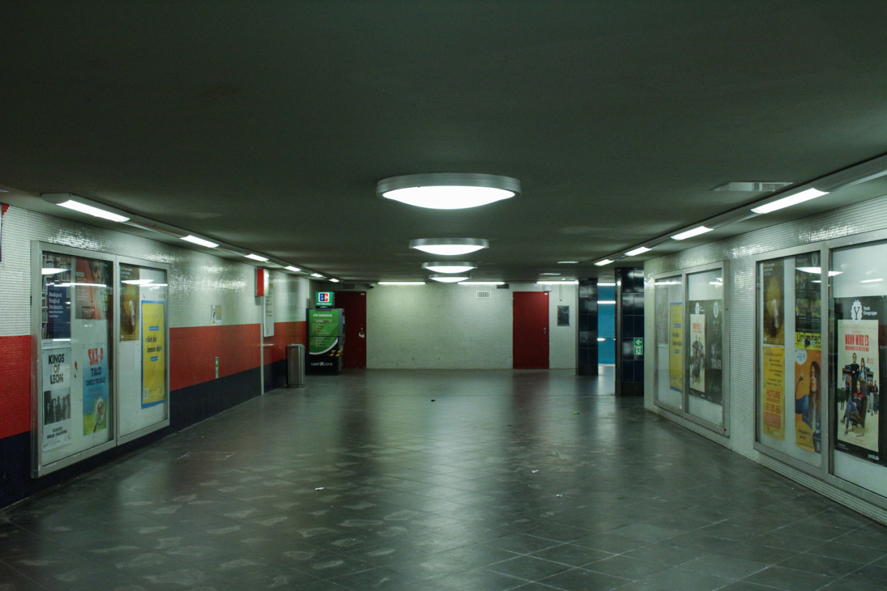 plush74 location photo film event rental germany berlin subway nauener platz 1