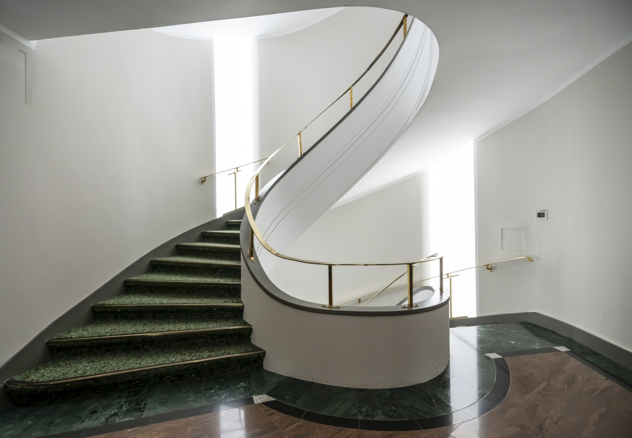 plush74 location scout hotel luxury stairs berlin germany14