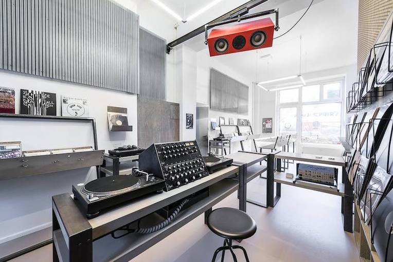 plush74 location scout rental photo film production store record music sound berlin13