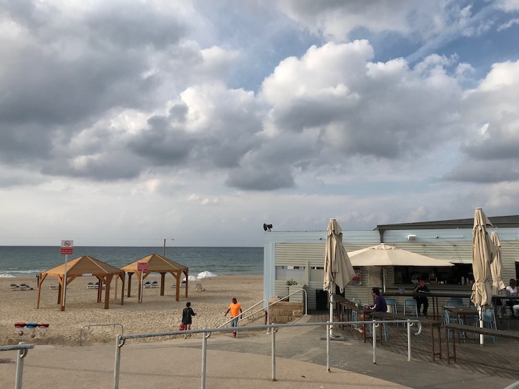 plush74 location scout rental photo film production tel aviv beaches9