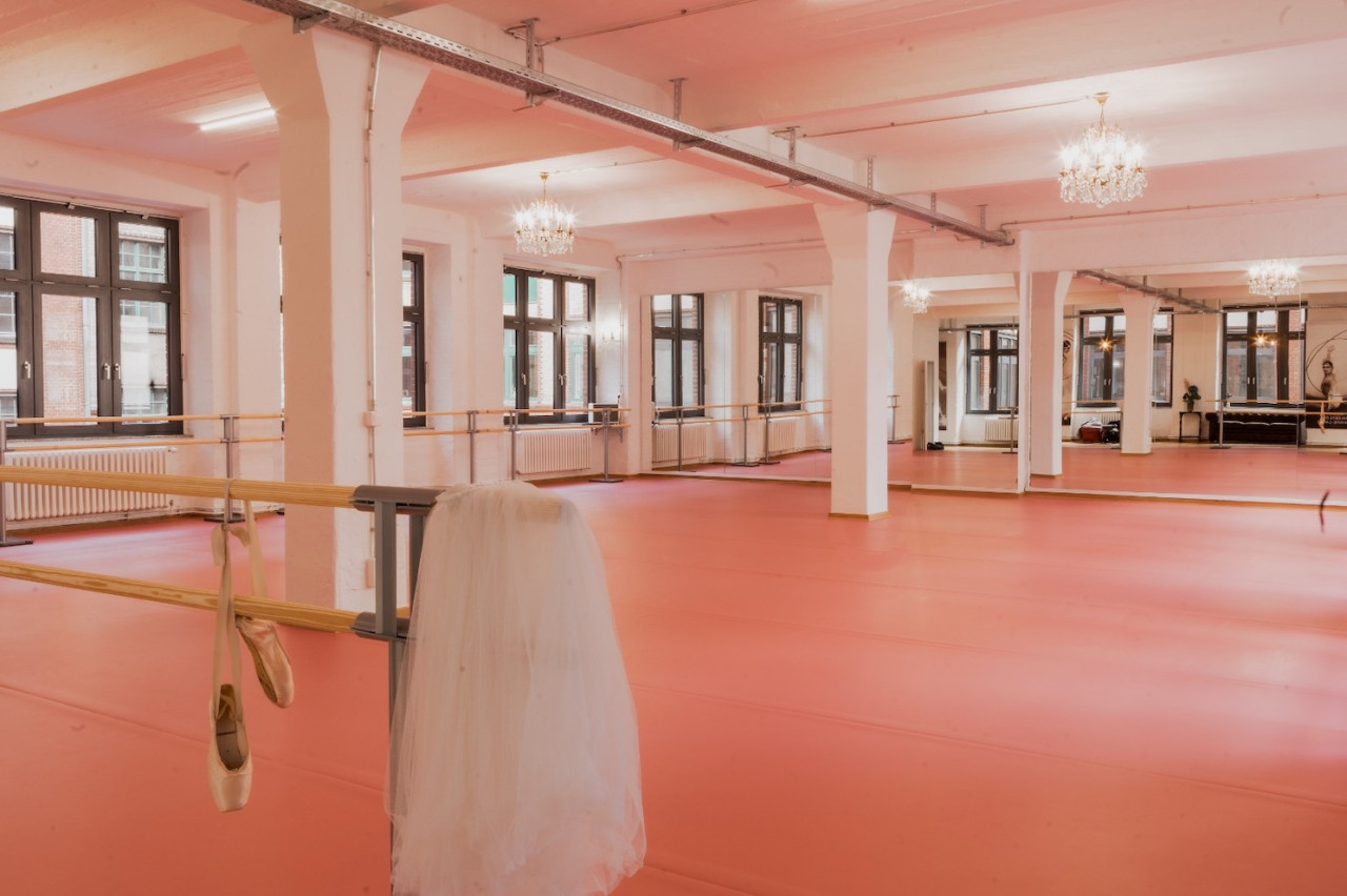 plush74 location scout rental spain photo film production sports ballett berlin studio dance5