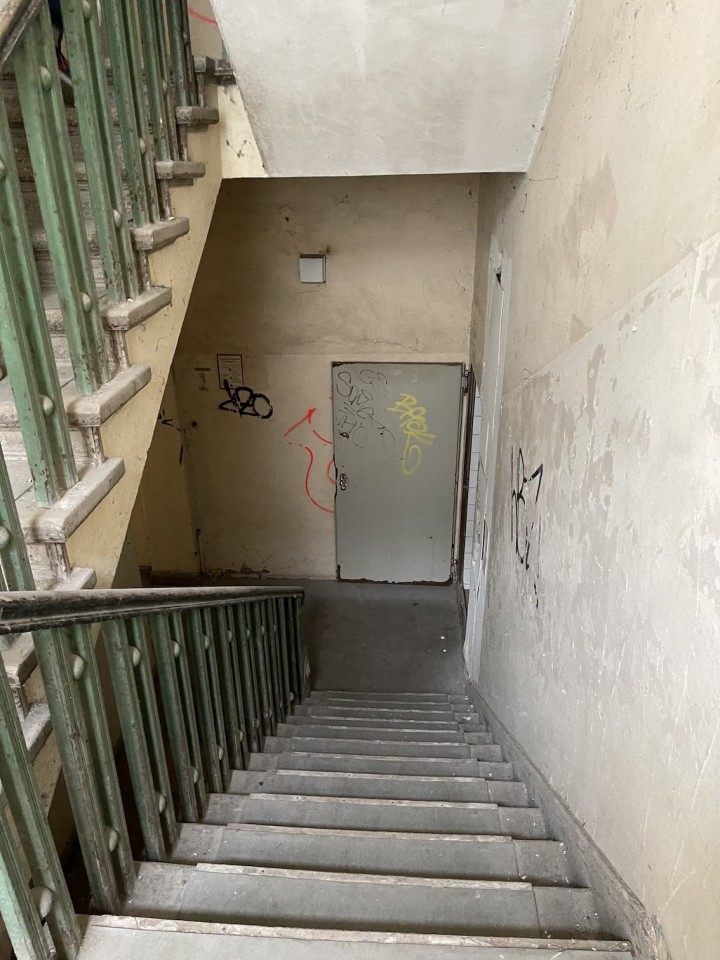 plush74 location scouting film photo event rental germany berlin abandoned staircase old1