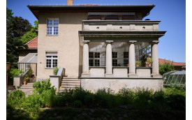 Secret Garden Villa – Classical Modernism Retreat