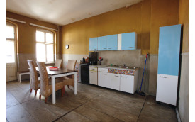 Furnished Retro Apartment