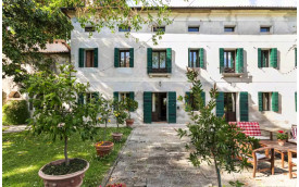 Bright Rustic Itlaian House