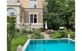 Berlin Villa Retreat with Garden & Pool