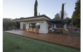 MODERN MEDITERRANEAN LIVING