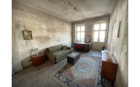 Raw Vintage Apartment with lots of Patina