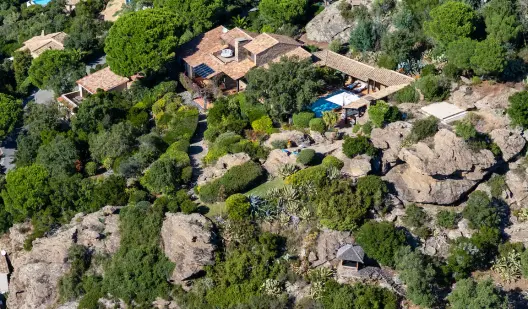 plush74 hillside villa with sea view 8