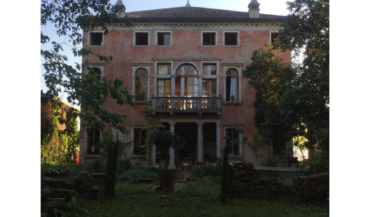 plush74 italian palazzo 37