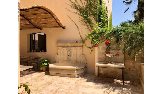 plush74 italy apulia location rent shoot film photo historic palazzo pool courtyard 7