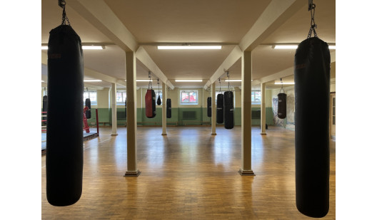 plush74 location film photo event germany berlin vintage gym fitness boxing 129