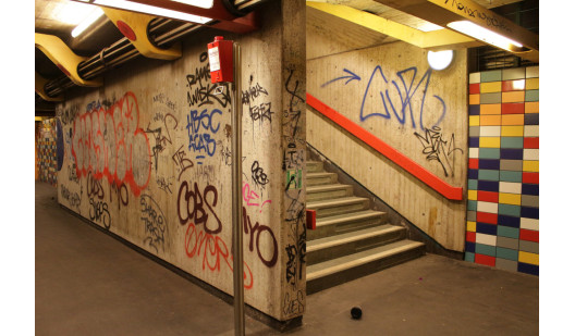 plush74 location photo film event rental germany berlin subway schlossstrasse 4