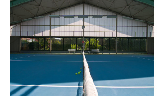 plush74 open roof tennis courts berlin 4