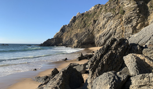 plush74 portugal lisbon sintra location rent shoot film landscape beach rocks 24