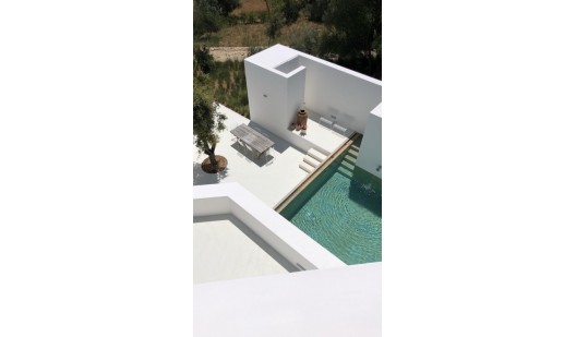 plush74 rental location film photo production shoot modern white clean house villa graphic luxury7