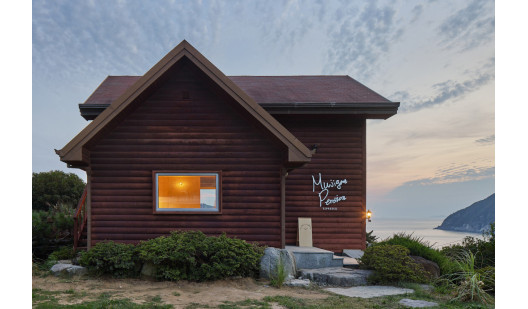 plush74 south korea geojedo island seaside ocean location rent shoot film photo rocks 9
