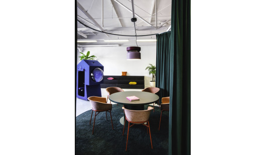 plush74 the alternative office 3
