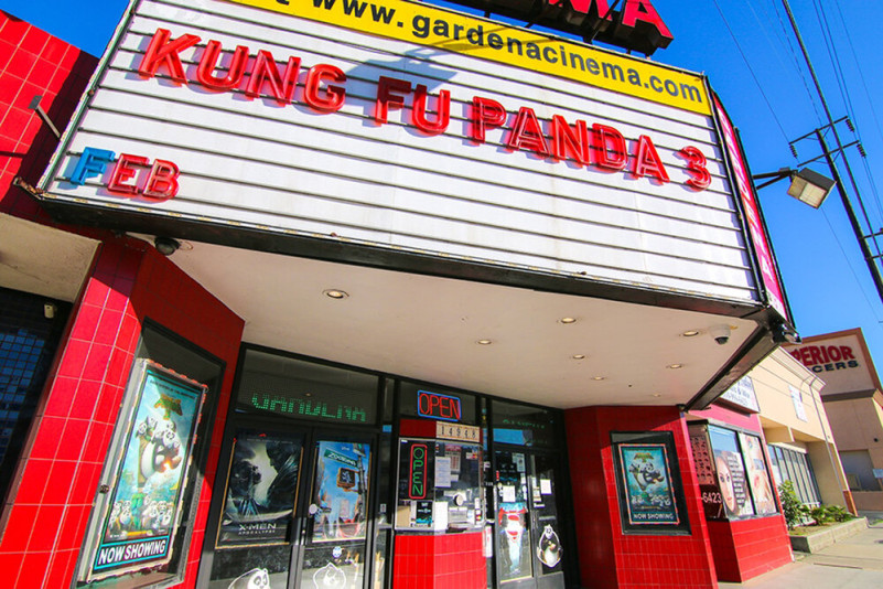 plus74 retro cinema usa california location9