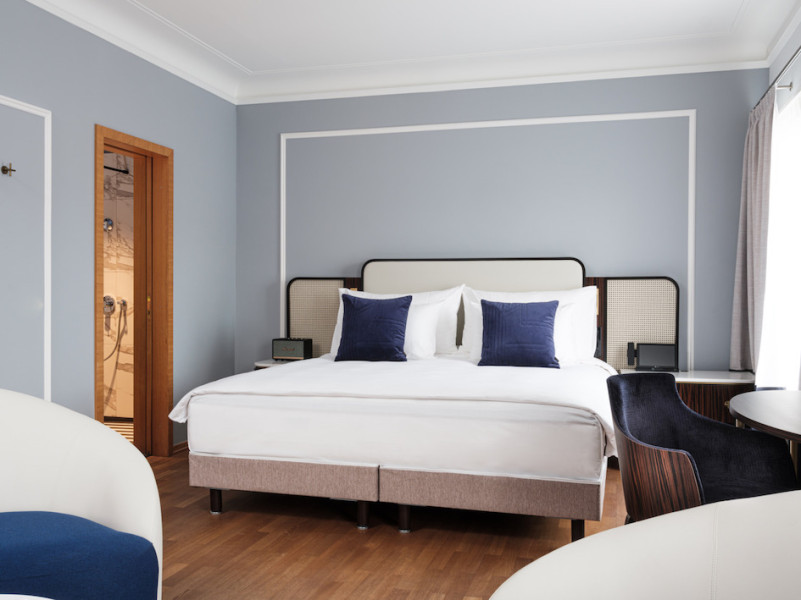 peluche74 art deco lake hotel 9