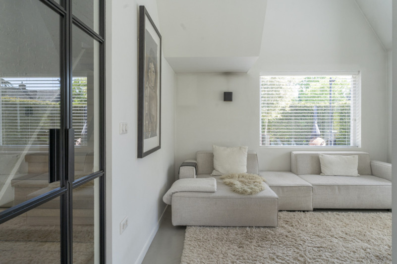 plush74 saubere moderne Villa laren 16