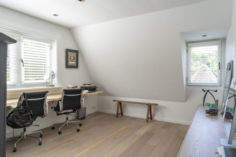 plush74 saubere moderne Villa laren 26