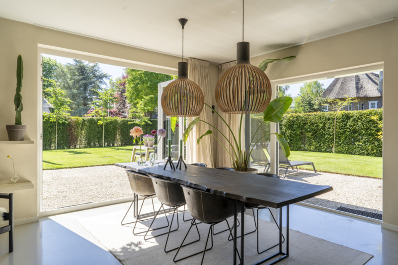 plush74 saubere moderne Villa laren 3