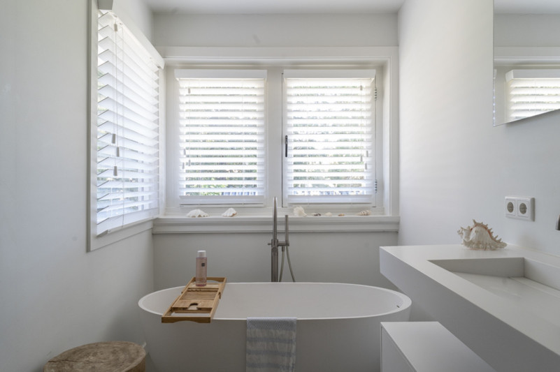 plush74 saubere moderne Villa laren 34