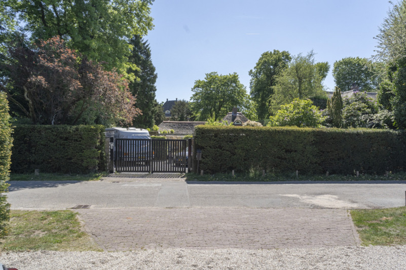 plush74 saubere moderne Villa laren 56