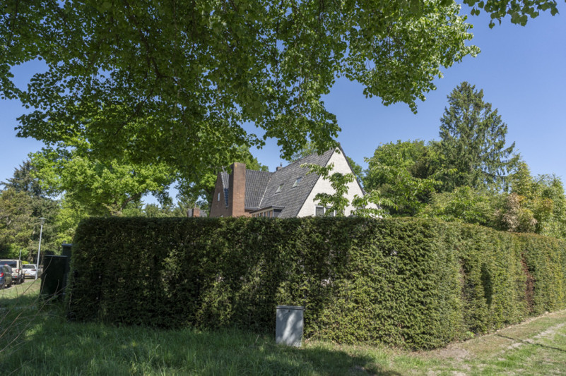 plush74 saubere moderne Villa laren 58