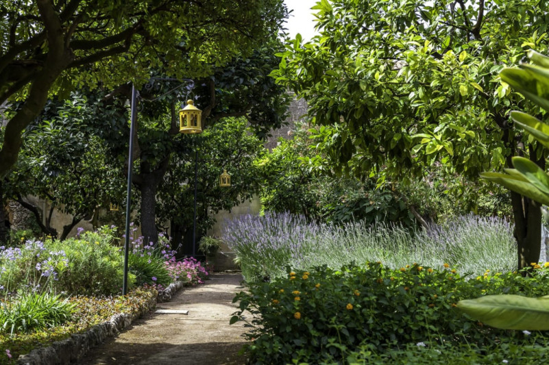 plush74 elegante italienische Villa in Apulien 22(1)