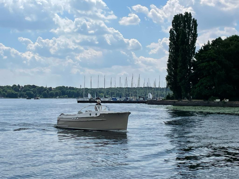 plush74 film photo event boat location berlin germany0