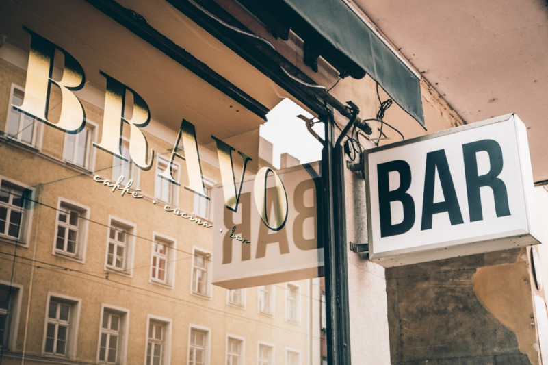 felpa74 pelicula foto evento lugar alemania munich bar italiano 2