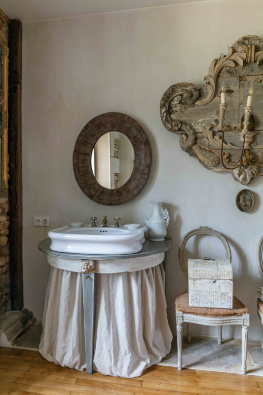 plush74 historic french chcteau in auge 25