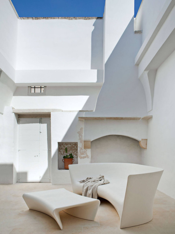 pluche74 italie apulië locatie huren shoot film foto villa binnenplaats 2