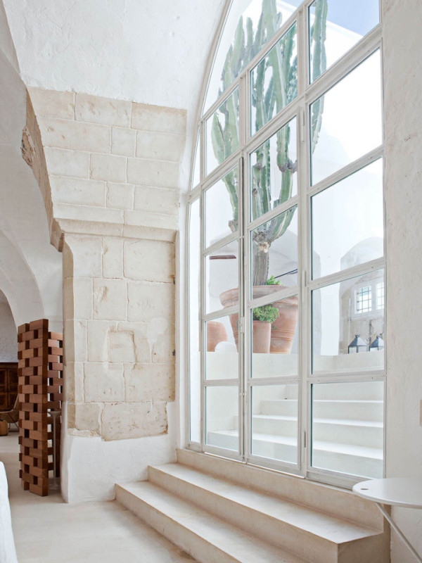 pluche74 italie apulië locatie huren shoot film foto villa binnenplaats 4