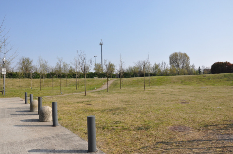 plush74 italy milano location rent shoot film photo streets parking modern architecture glass 16