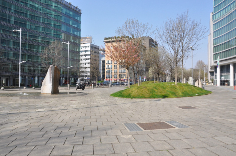 plush74 italy milano location rent shoot film photo streets square modern architecture glass 2