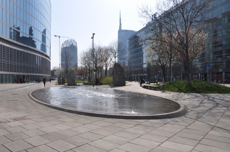 plush74 italy milano location rent shoot film photo streets square modern architecture glass 7