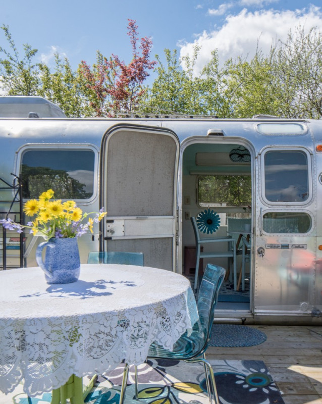 felpa74 ubicación película foto canadá bc único airstream vintage montaña vintage 22