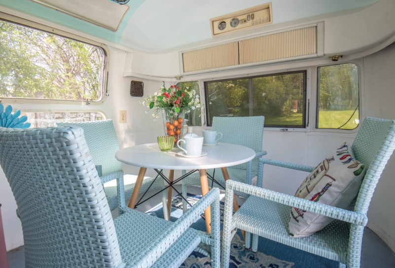 felpa74 ubicación película foto canadá bc único airstream vintage montaña vintage 3