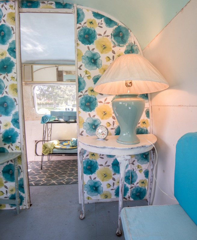 plush74 ubicación película foto canada bc único airstream vintage montaña vintage 7