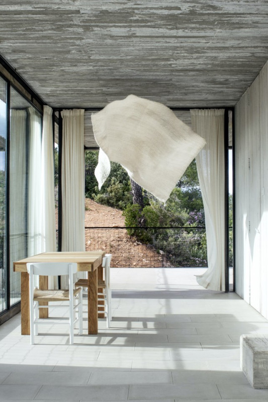 peluche74 location foto film architettura conrete natura casa madrid spagna24