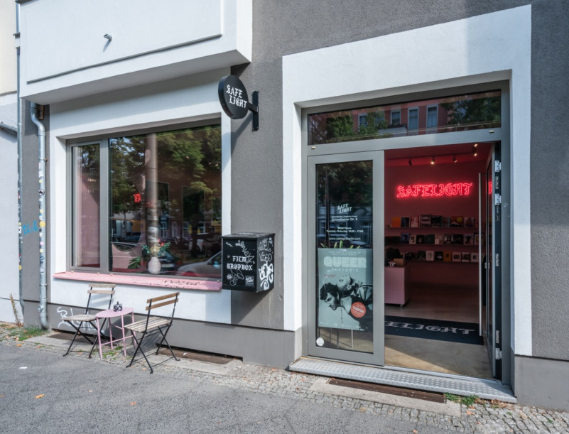 peluche74 lugar foto película berlín alemania tienda tienda rosa cámara 1