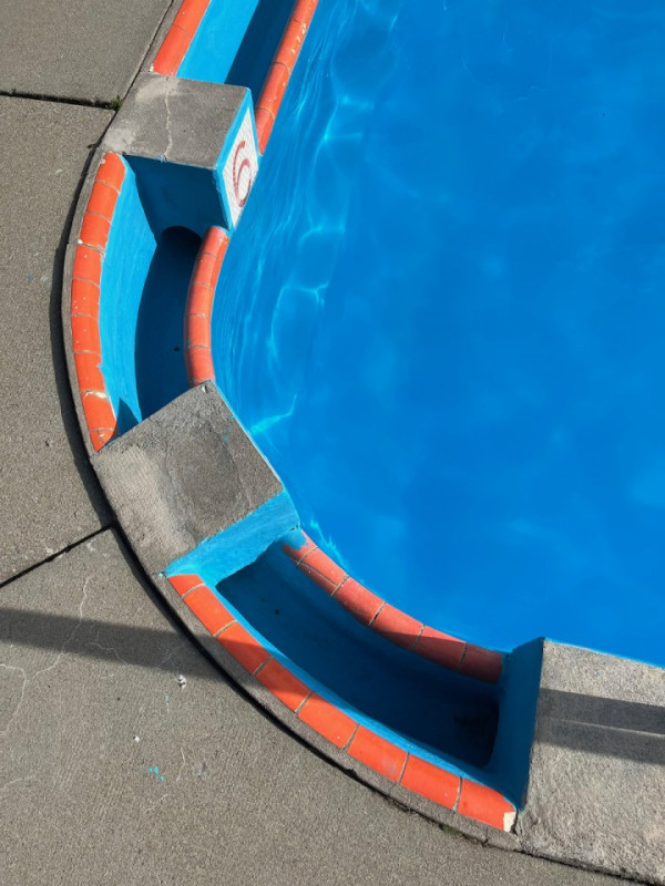 plush74 location foto film evento svizzera vulpera lido piscina all'aperto colore 27