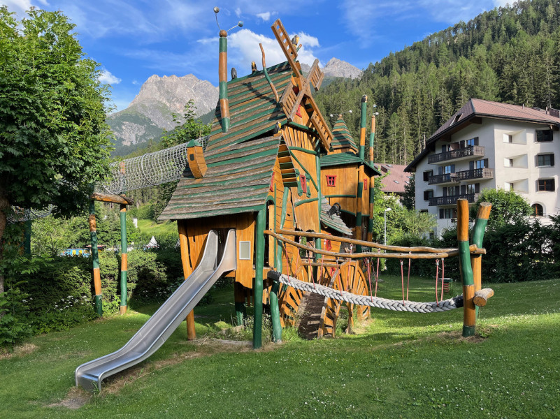 plush74 location foto film evento svizzera vulpera lido piscina all'aperto colore 86