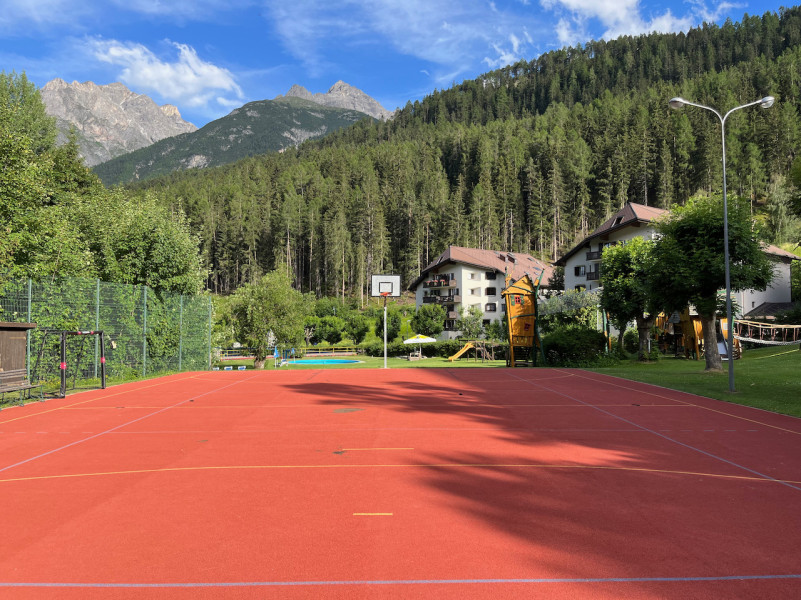 plush74 location foto film evento svizzera vulpera lido piscina all'aperto colore 91